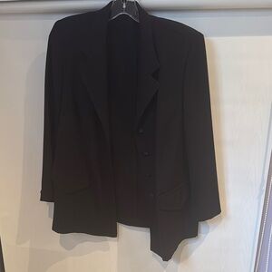 Sophisticated Black Blazer with Button Detail